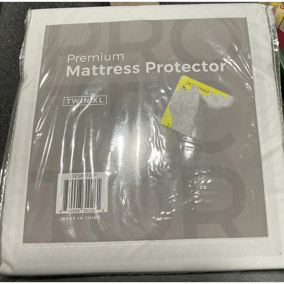 ⚡️Premium mattress protector - White (Twin XL) - Picture 1 of 2